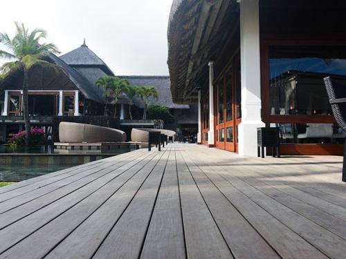 IPE-Deck-Belle-Mare-Plage-Hotel