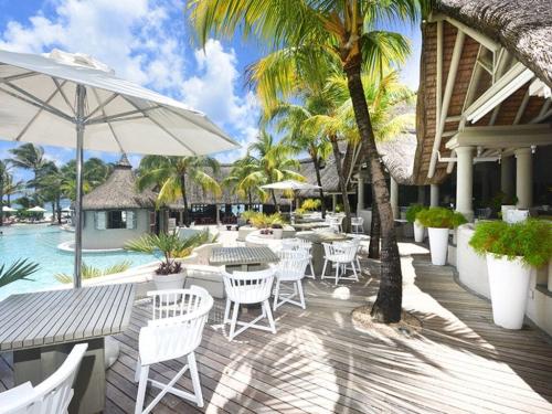 Timber-Deck-Lux-Belle-Mare