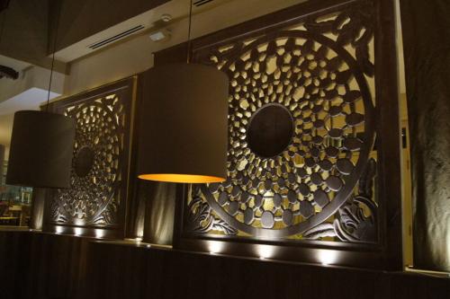 Lux BM Restaurant Amari